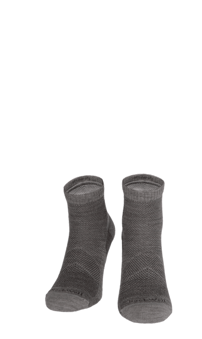 Elevate Quarter Herren Sportsocken 15-20 mmHg Light Grey